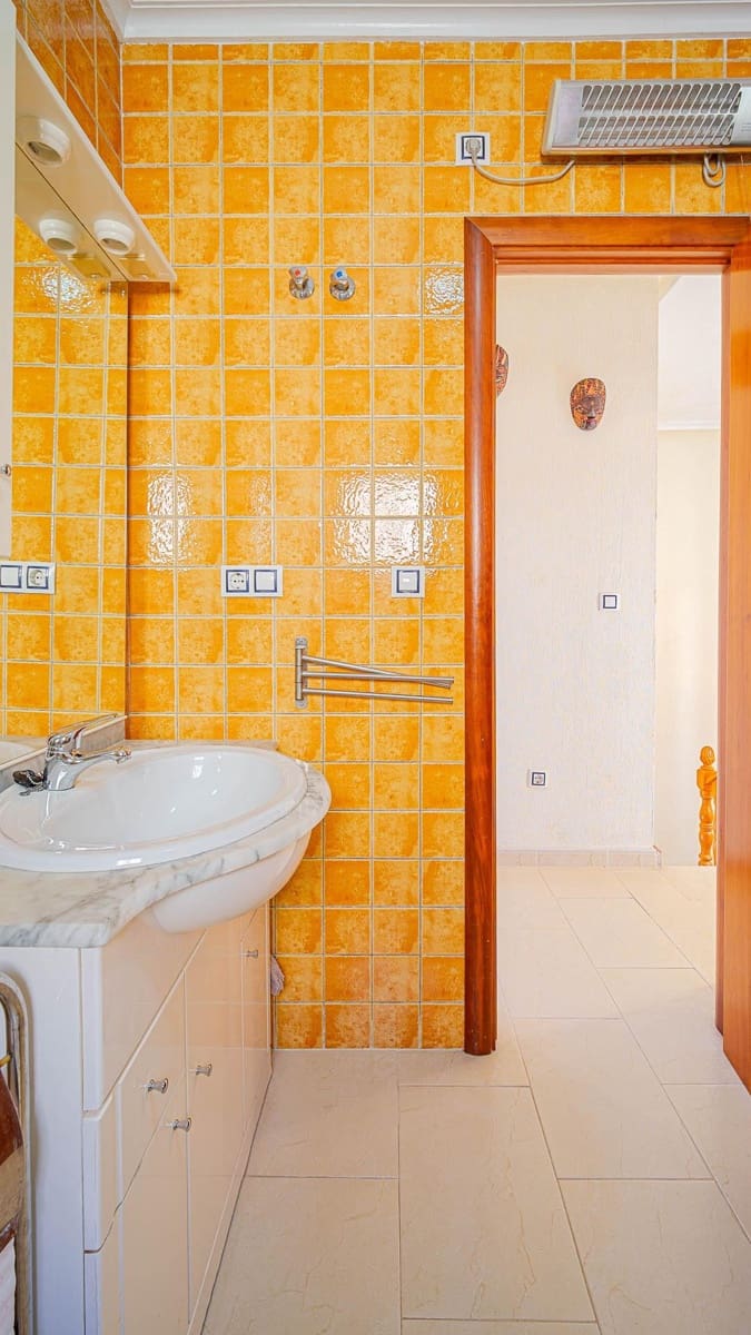 3 bedroom Semi-detached Villa for sale in Aguas Nuevas with pool - € 229,999 (Ref: 9839397)