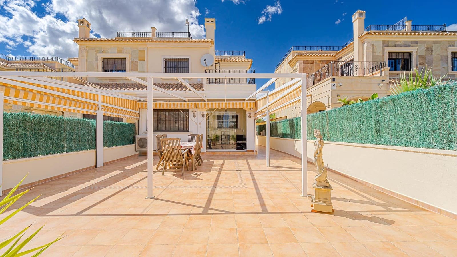 3 bedroom Semi-detached Villa for sale in Aguas Nuevas with pool - € 229,999 (Ref: 9839397)