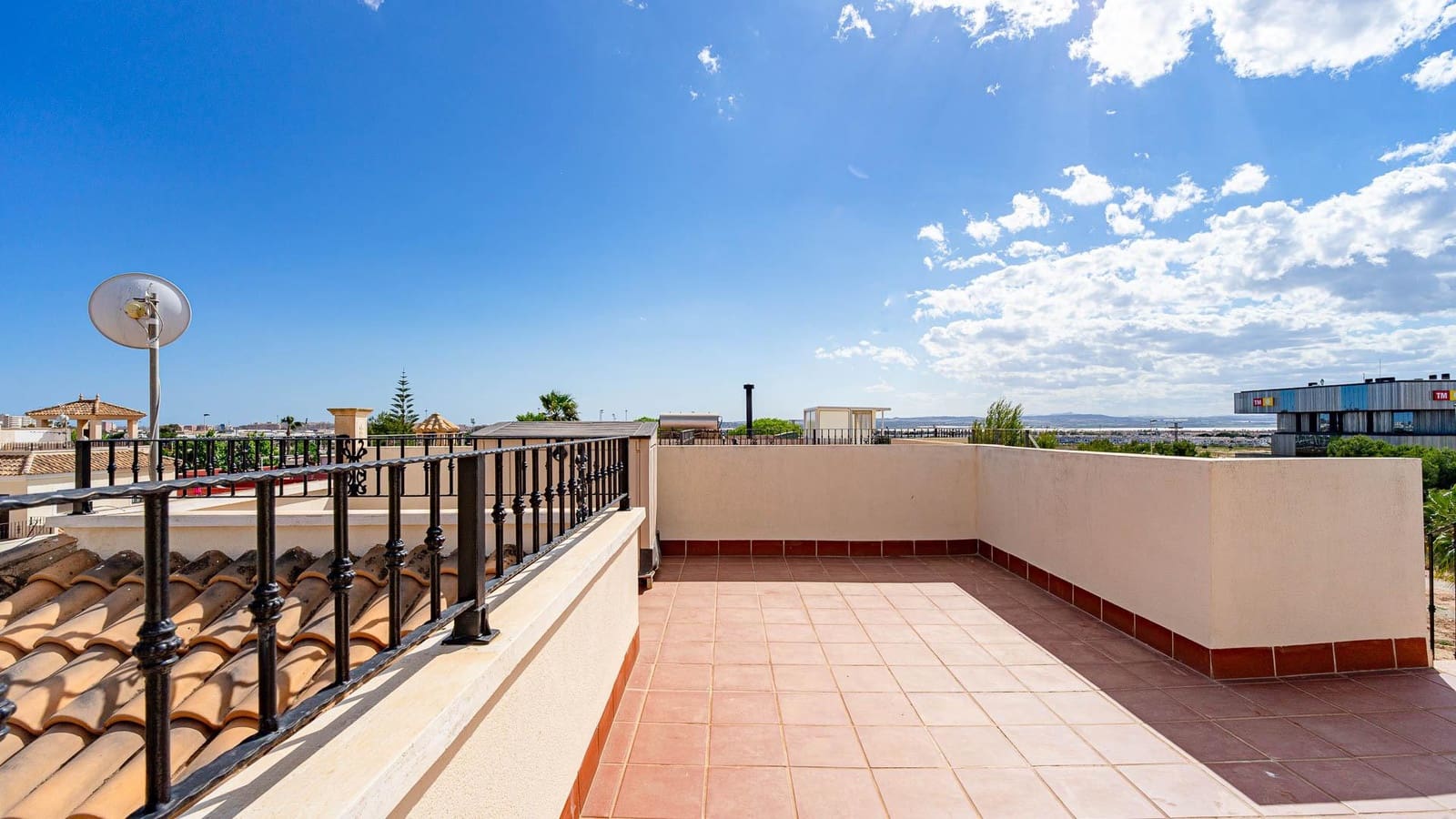 3 bedroom Semi-detached Villa for sale in Aguas Nuevas with pool - € 229,999 (Ref: 9839397)