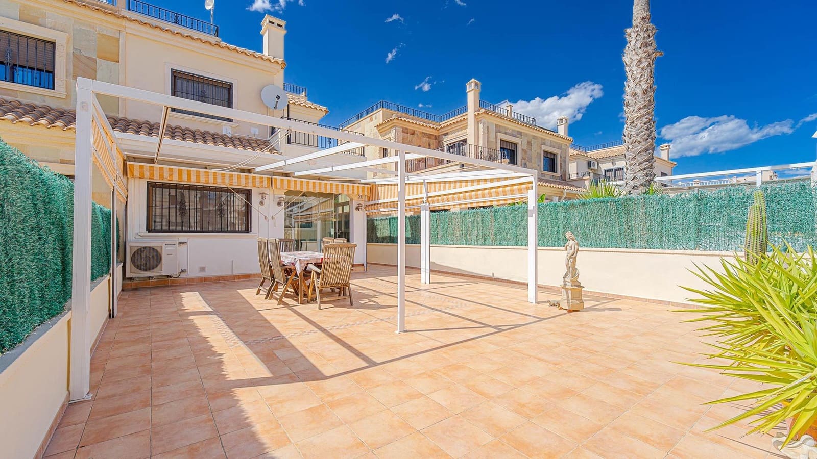 3 bedroom Semi-detached Villa for sale in Aguas Nuevas with pool - € 229,999 (Ref: 9839397)