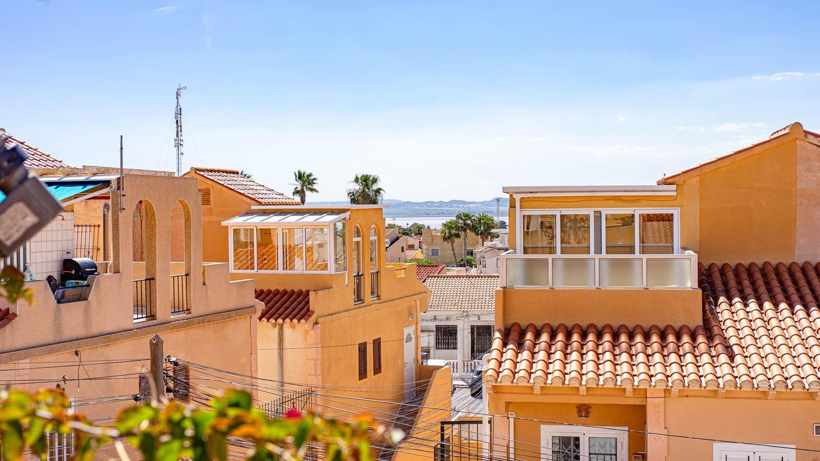 1 soveværelse Bungalow til salg i Torrevieja med swimmingpool - € 92.999 (Ref: 9851887)