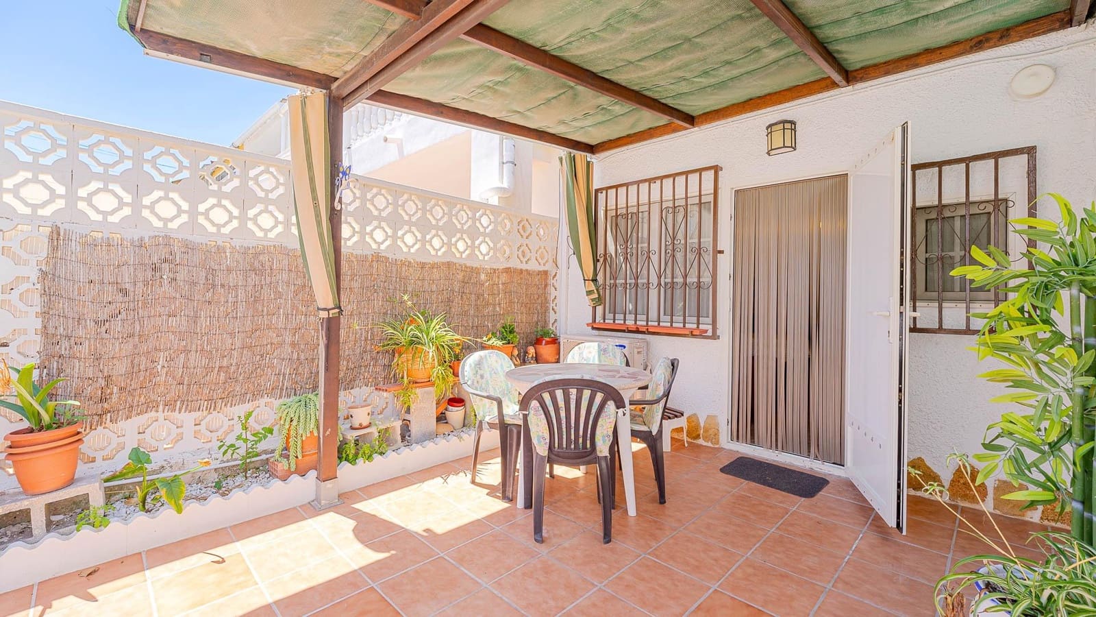 2 soveværelse Bungalow til salg i Los Balcones med garage - € 134.999 (Ref: 9855584)