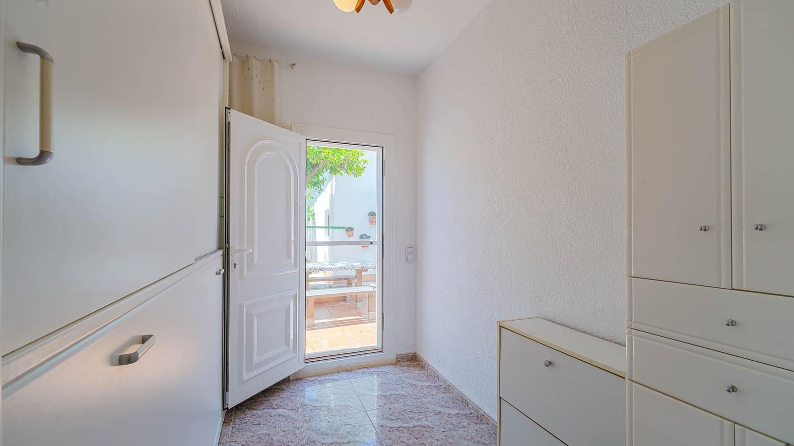 2 soveværelse Bungalow til salg i Los Balcones med garage - € 134.999 (Ref: 9855584)
