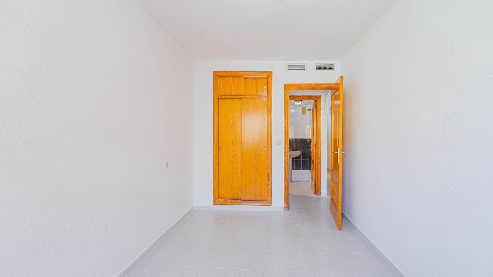 3 camera da letto Appartamento in vendita in Torrevieja con piscina - 149.000 € (Rif: 9855585)