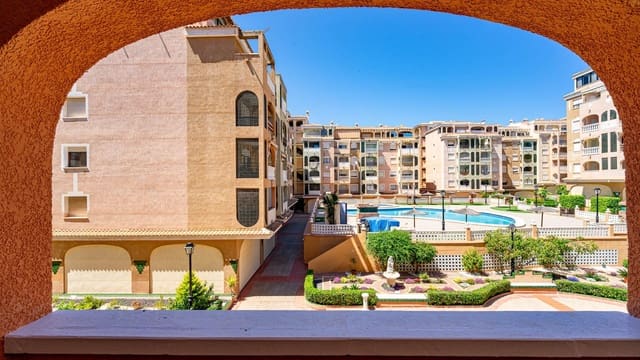 3 camera da letto Appartamento in vendita in Centro, Torrevieja con piscina - 149.000 € (Rif: 9855585)