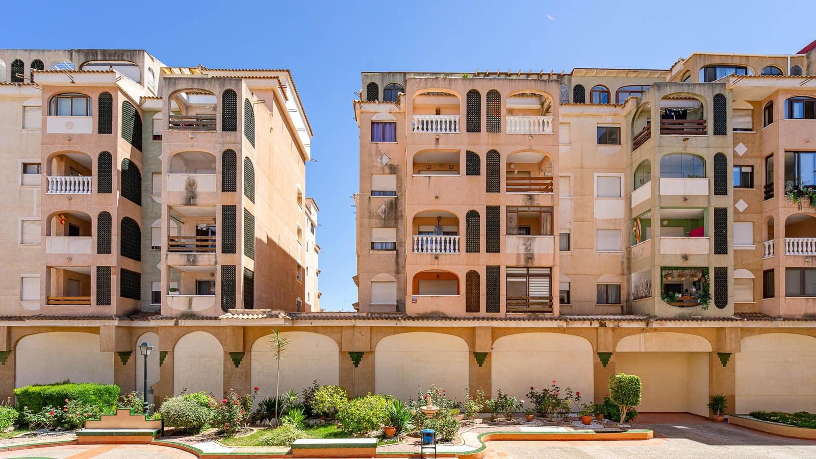 3 camera da letto Appartamento in vendita in Torrevieja con piscina - 149.000 € (Rif: 9855585)