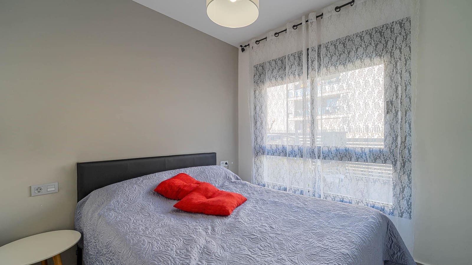 2 soveværelse Bungalow til salg i Pilar de la Horadada med swimmingpool - € 184.999 (Ref: 9876560)