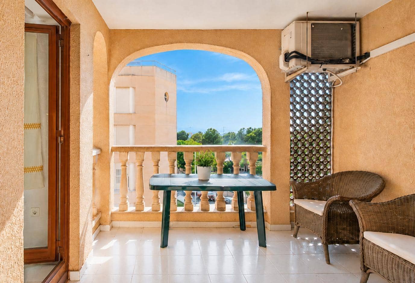 2 sypialnia Apartament na sprzedaż w Torrevieja z basenem - 134 999 € (Ref: 9884938)