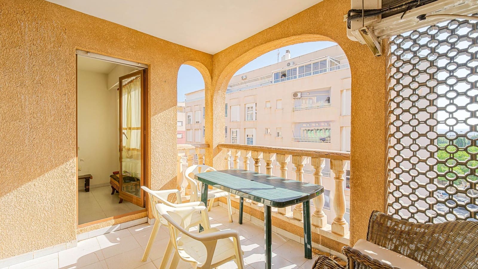 2 sypialnia Apartament na sprzedaż w Torrevieja z basenem - 134 999 € (Ref: 9884938)