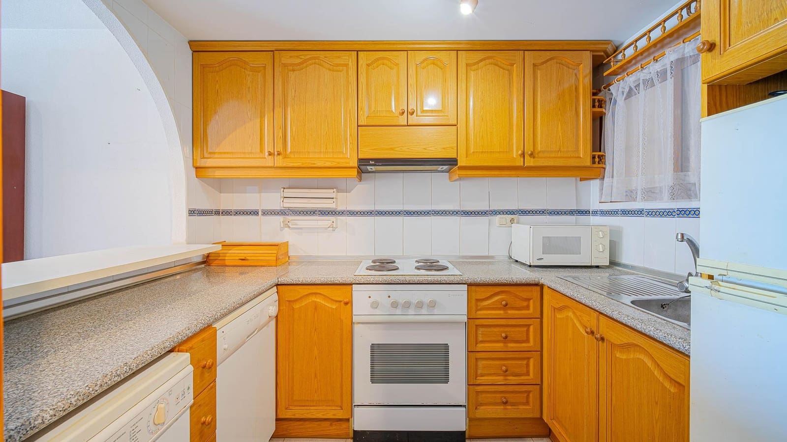 2 sypialnia Apartament na sprzedaż w Torrevieja z basenem - 134 999 € (Ref: 9884938)
