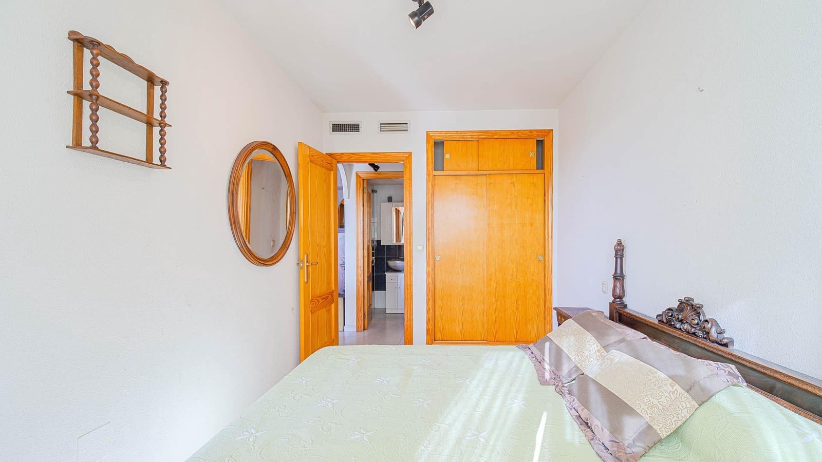 2 sypialnia Apartament na sprzedaż w Torrevieja z basenem - 134 999 € (Ref: 9884938)