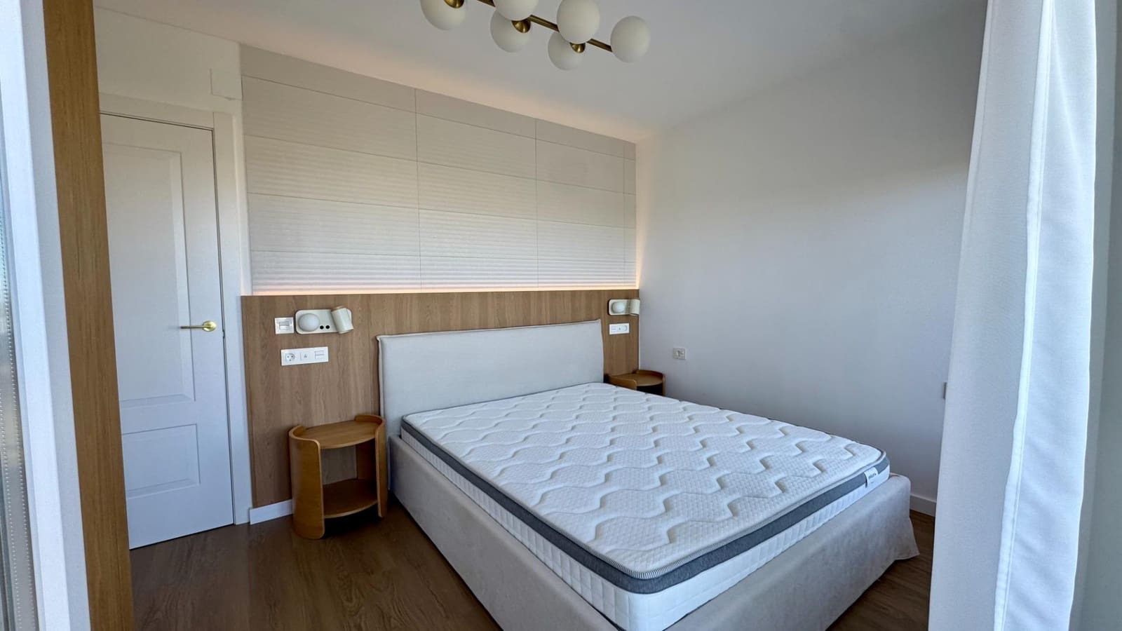 2 slaapkamer Penthouse te koop in Punta Prima met zwembad - € 220.000 (Ref: 9884939)