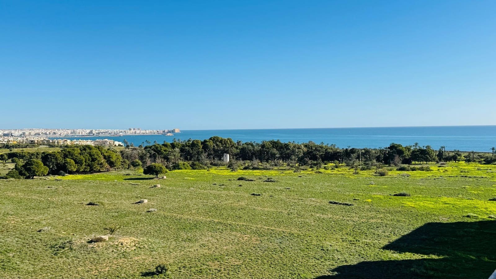 2 slaapkamer Penthouse te koop in Punta Prima met zwembad - € 220.000 (Ref: 9884939)