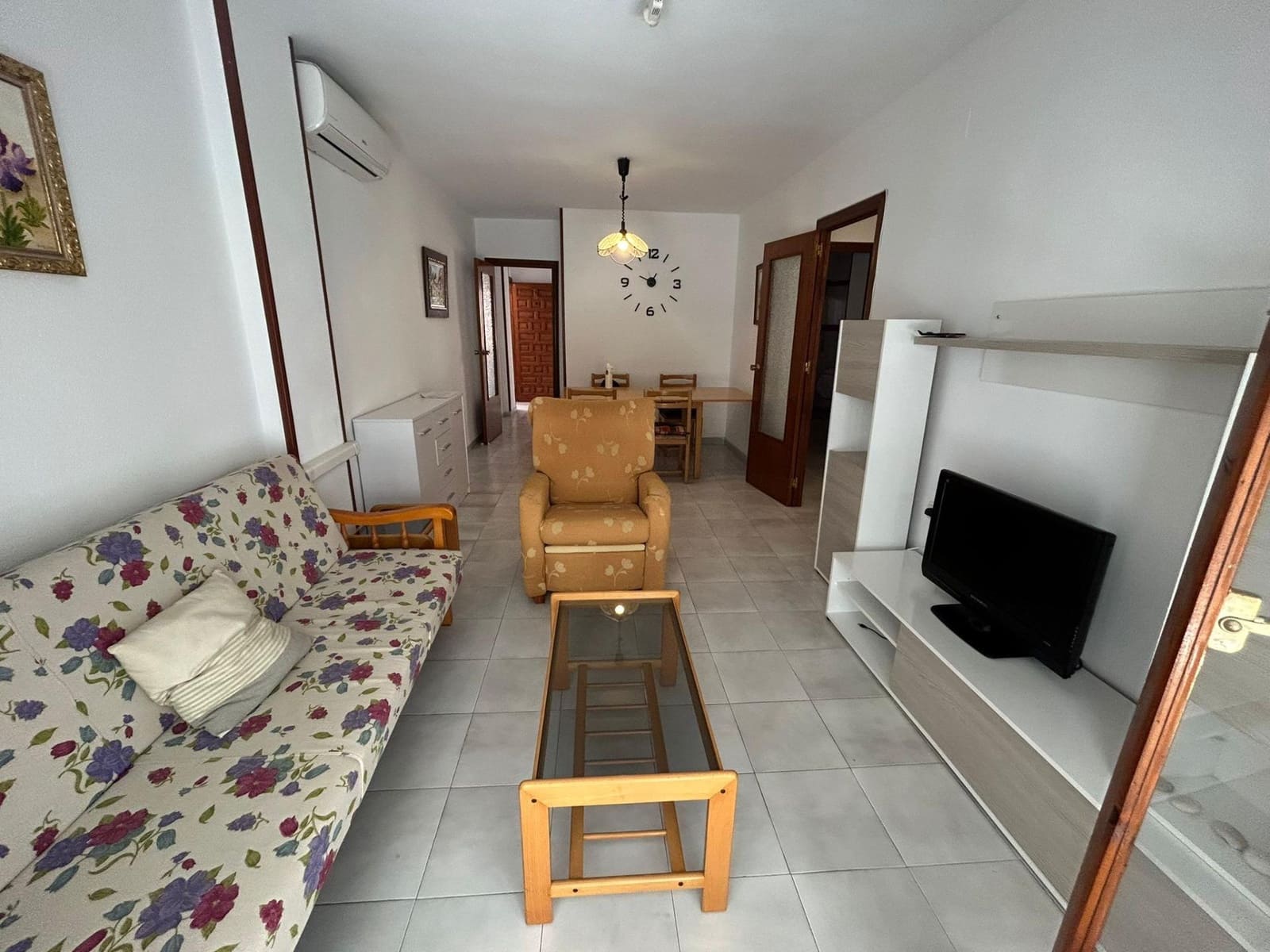 Apartamento de 2 habitaciones en Torrevieja en venta - 136.000 € (Ref: 9894005)