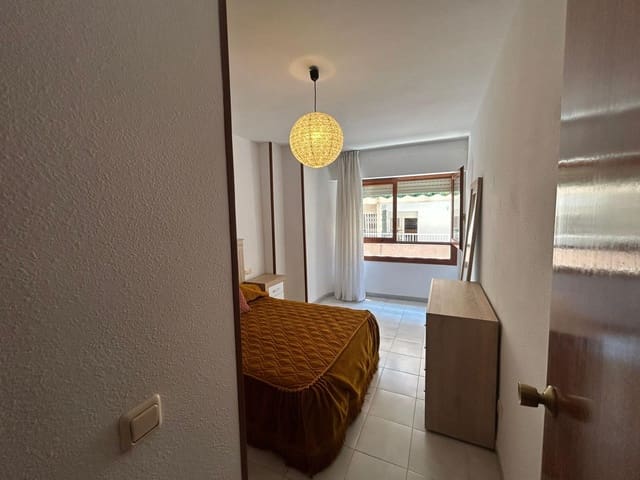 Apartamento de 2 habitaciones en Centro, Torrevieja en venta - 136.000 € (Ref: 9894005)