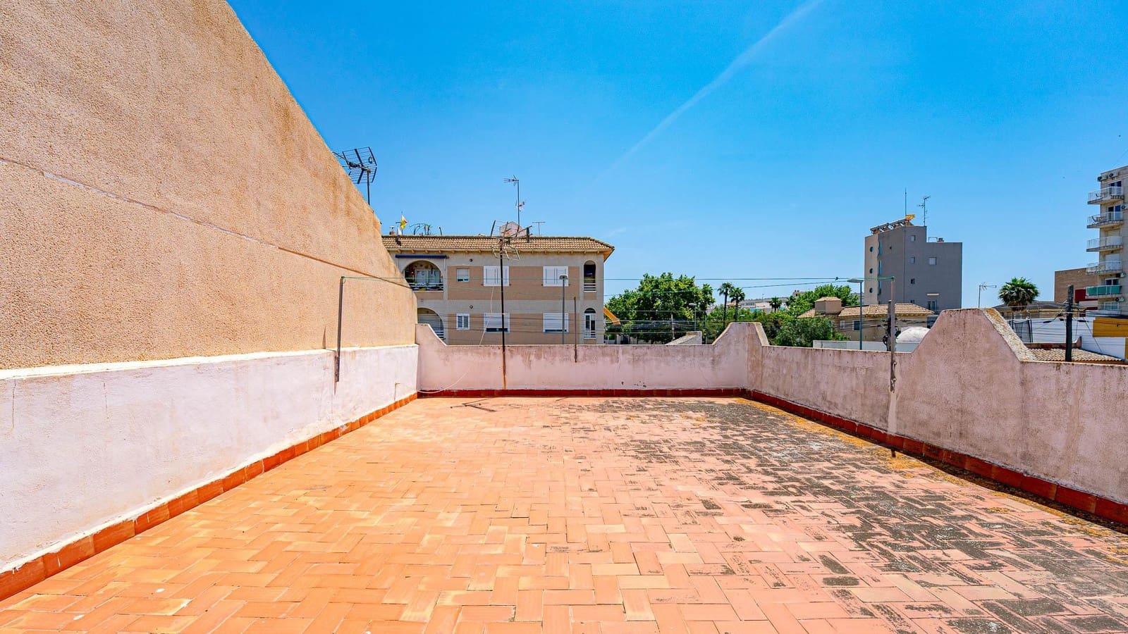 2 sovrum Bungalow till salu i Torrevieja - 189 999 € (Ref: 9898915)