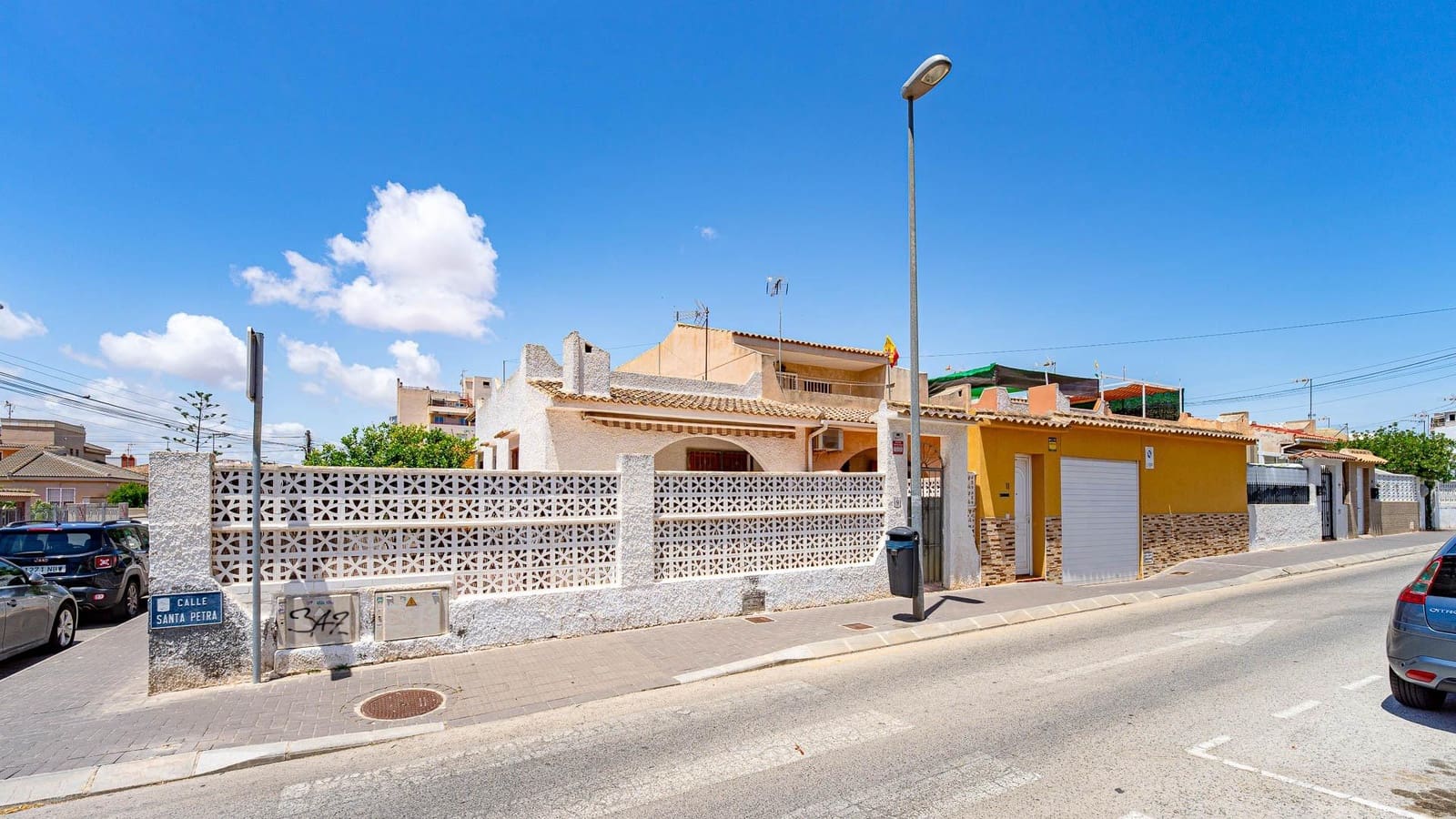 2 sovrum Bungalow till salu i Torrevieja - 189 999 € (Ref: 9898915)