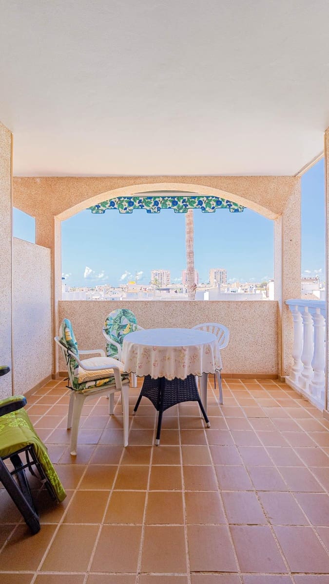 2 Zimmer Apartment zu verkaufen in Torrevieja mit Pool - 149.999 € (Ref: 9900128)