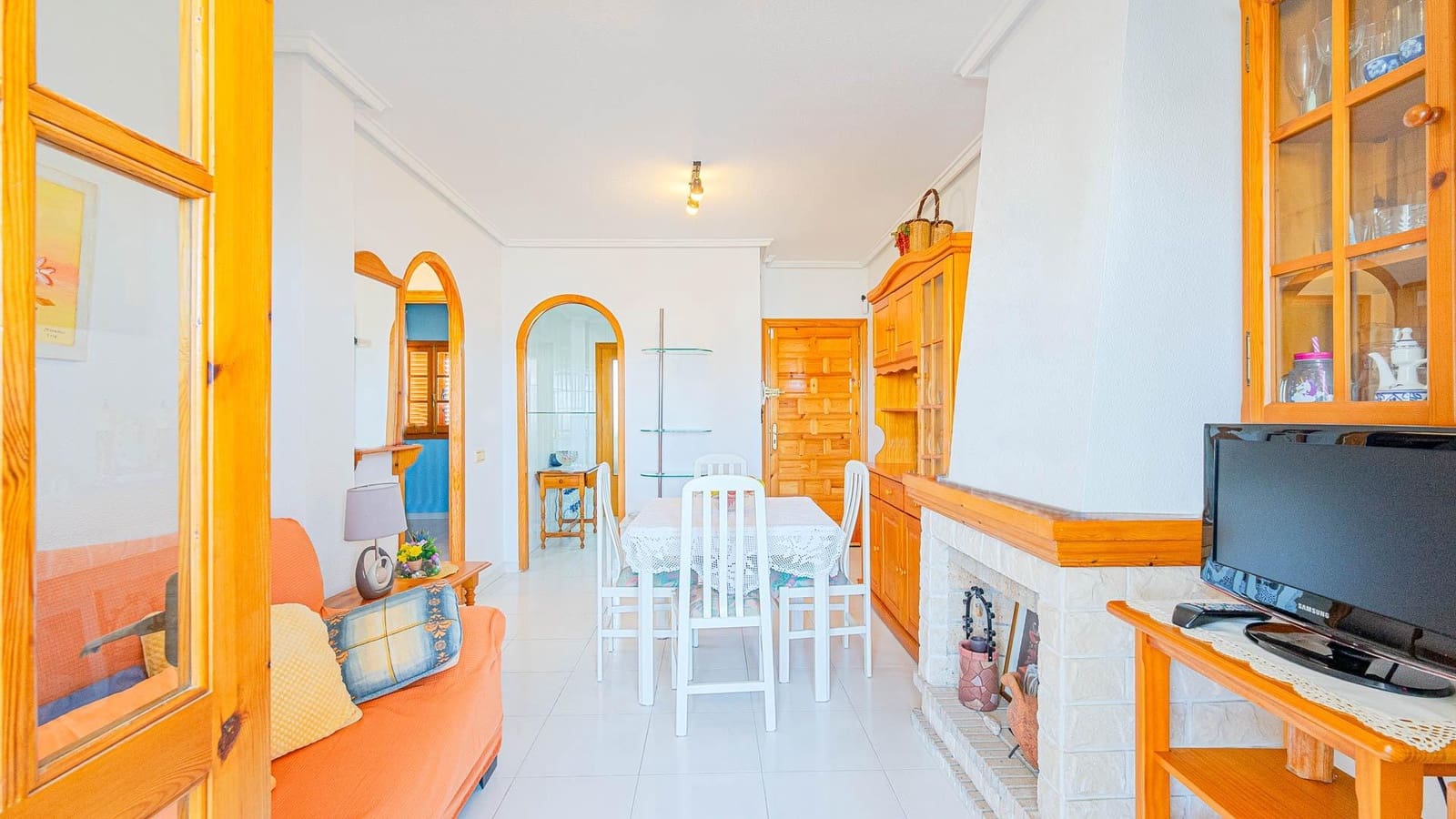 2 Zimmer Apartment zu verkaufen in Torrevieja mit Pool - 149.999 € (Ref: 9900128)
