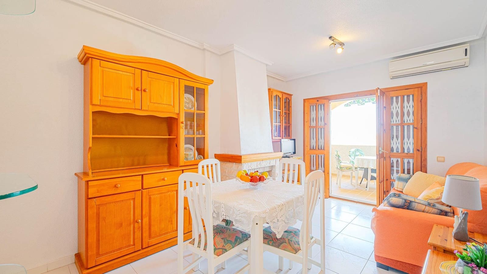 2 Zimmer Apartment zu verkaufen in Torrevieja mit Pool - 149.999 € (Ref: 9900128)