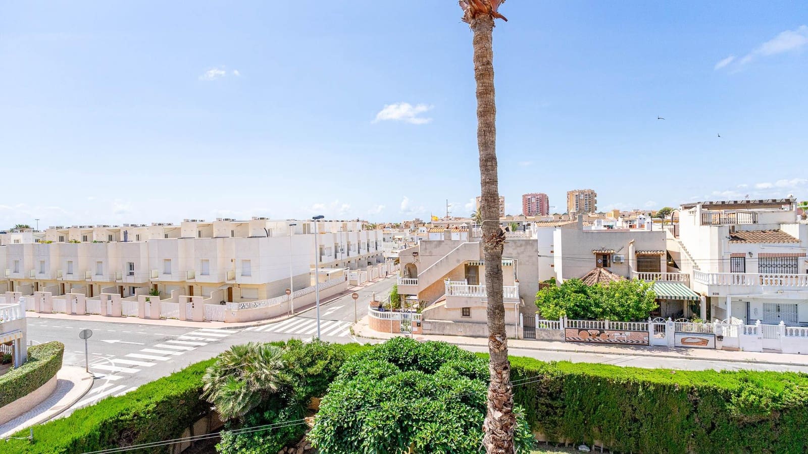 2 Zimmer Apartment zu verkaufen in Torrevieja mit Pool - 149.999 € (Ref: 9900128)