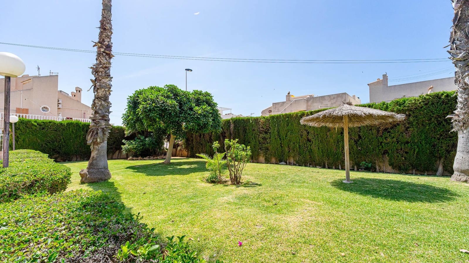 2 Zimmer Apartment zu verkaufen in Torrevieja mit Pool - 149.999 € (Ref: 9900128)