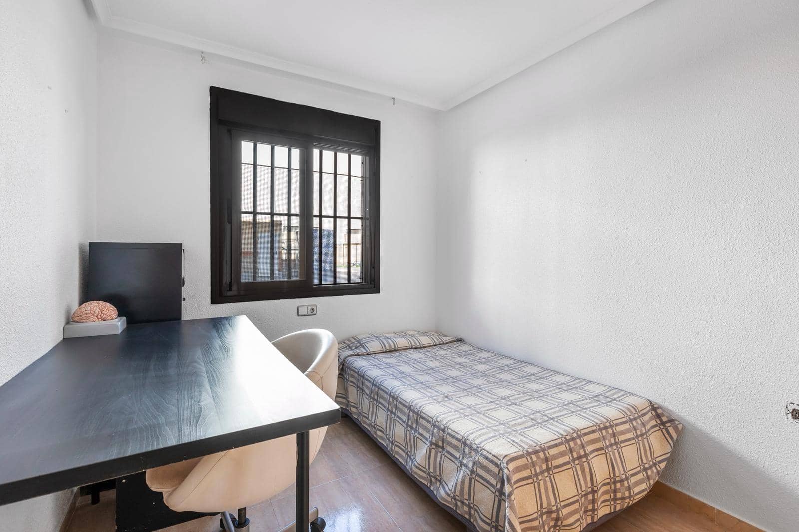 3 slaapkamer Appartement te koop in Torrevieja met zwembad garage - € 184.900 (Ref: 9913277)