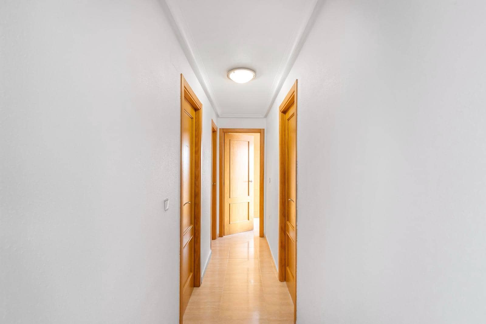 3 slaapkamer Appartement te koop in Torrevieja met zwembad garage - € 184.900 (Ref: 9913277)