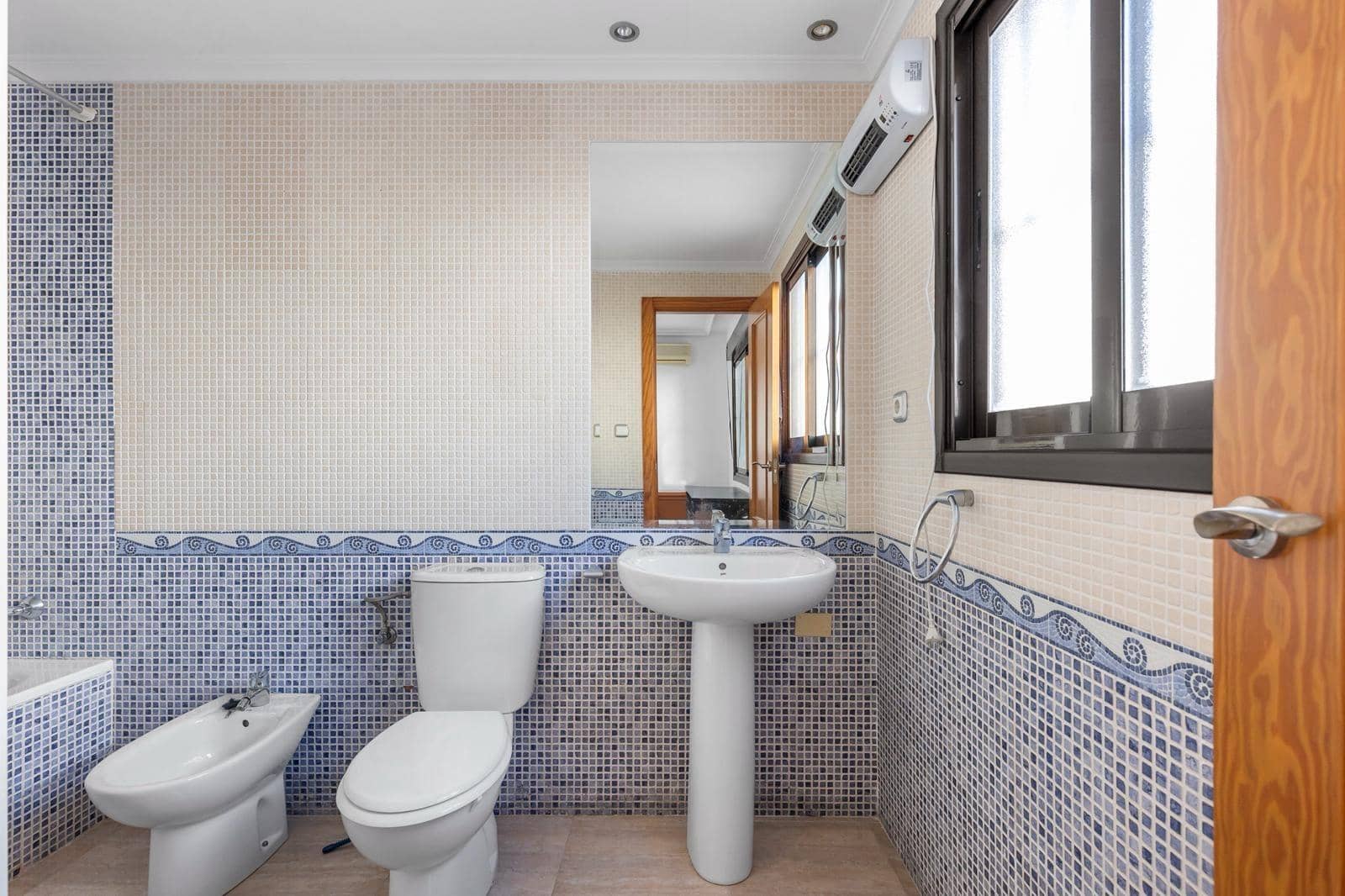 3 slaapkamer Appartement te koop in Torrevieja met zwembad garage - € 184.900 (Ref: 9913277)