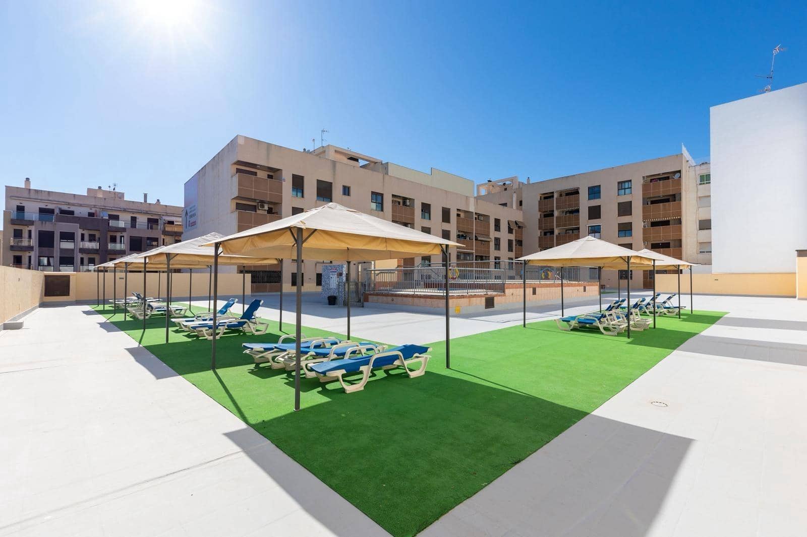 3 slaapkamer Appartement te koop in Torrevieja met zwembad garage - € 184.900 (Ref: 9913277)