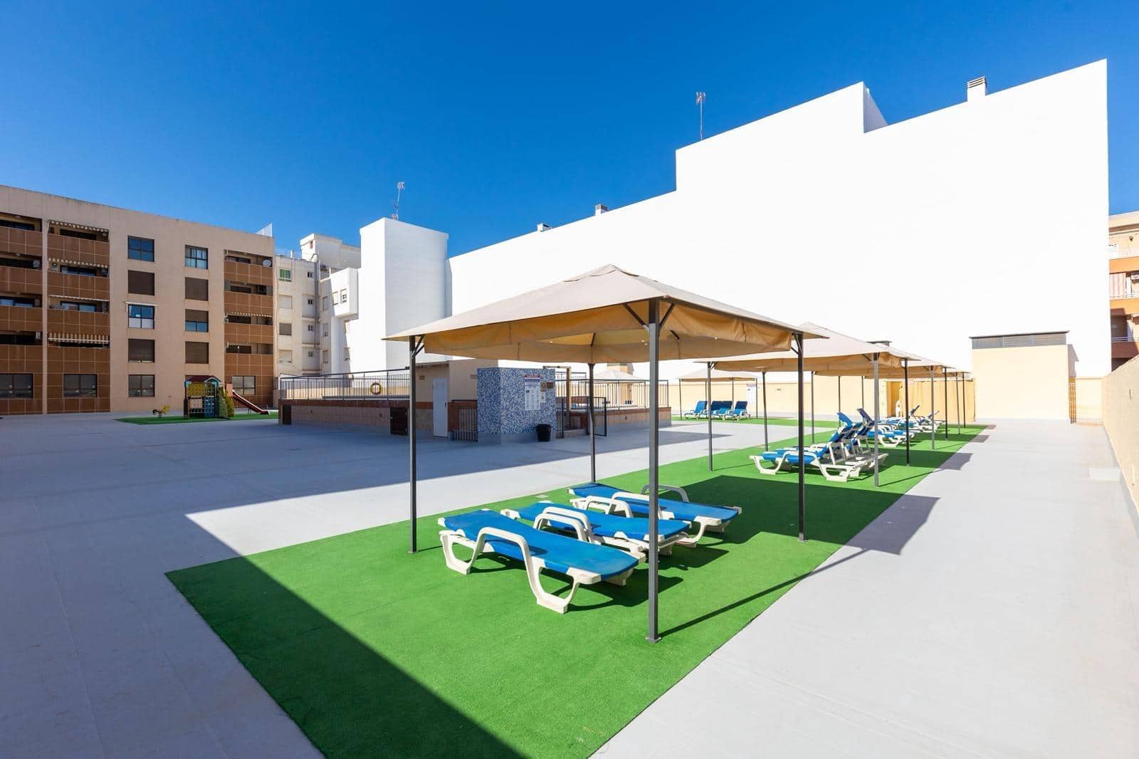 3 slaapkamer Appartement te koop in Torrevieja met zwembad garage - € 184.900 (Ref: 9913277)