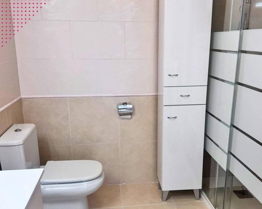 Ático de 3 habitaciones en Torrevieja en venta con piscina - 329.000 € (Ref: 9913278)