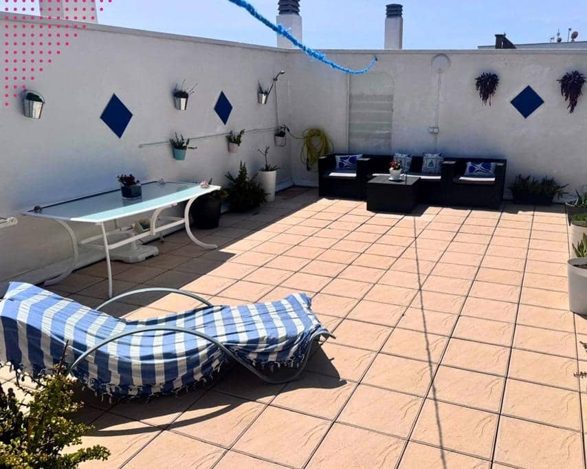 Ático de 3 habitaciones en Torrevieja en venta con piscina - 329.000 € (Ref: 9913278)