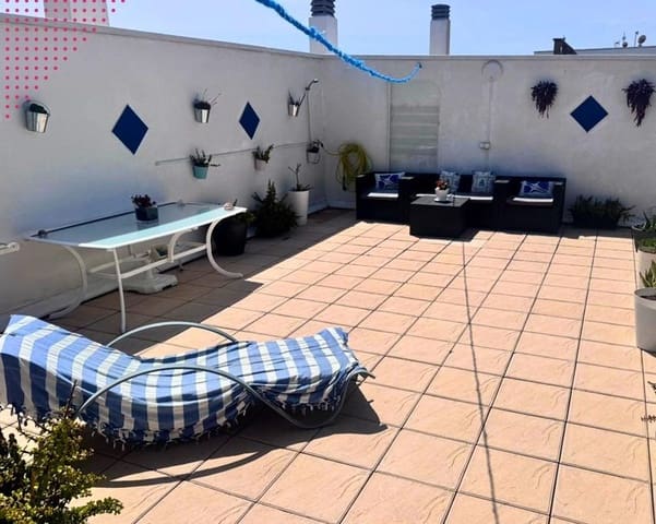Ático de 3 habitaciones en Centro, Torrevieja en venta - 329.000 € (Ref: 9913278)