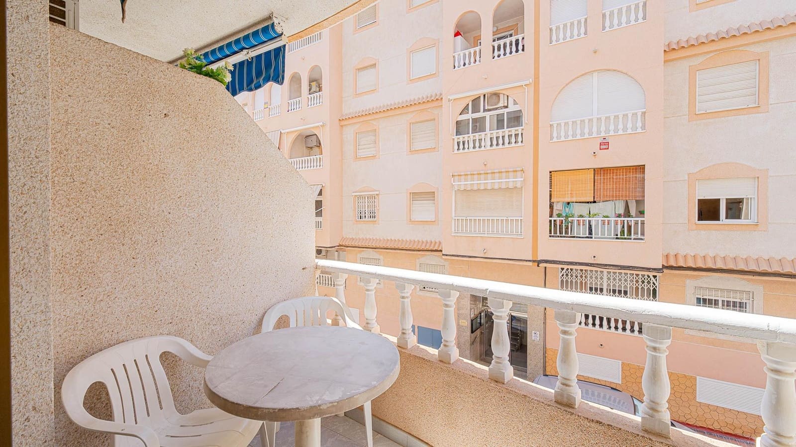 1 Zimmer Apartment zu verkaufen in Torrevieja - 95.000 € (Ref: 9949897)