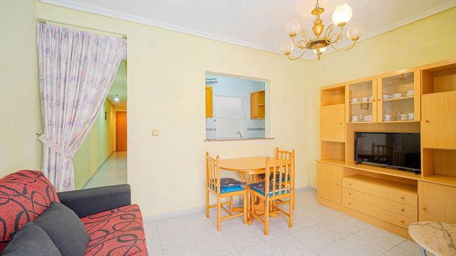 1 bedroom Apartment for sale in Torrevieja - € 95,000 (Ref: 9949897)
