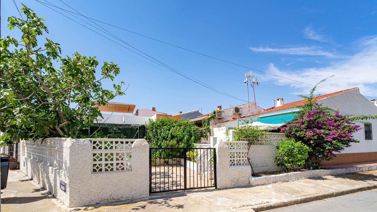 2 soverom Bungalow til salgs i Torrevieja - € 119 999 (Ref: 9954336)