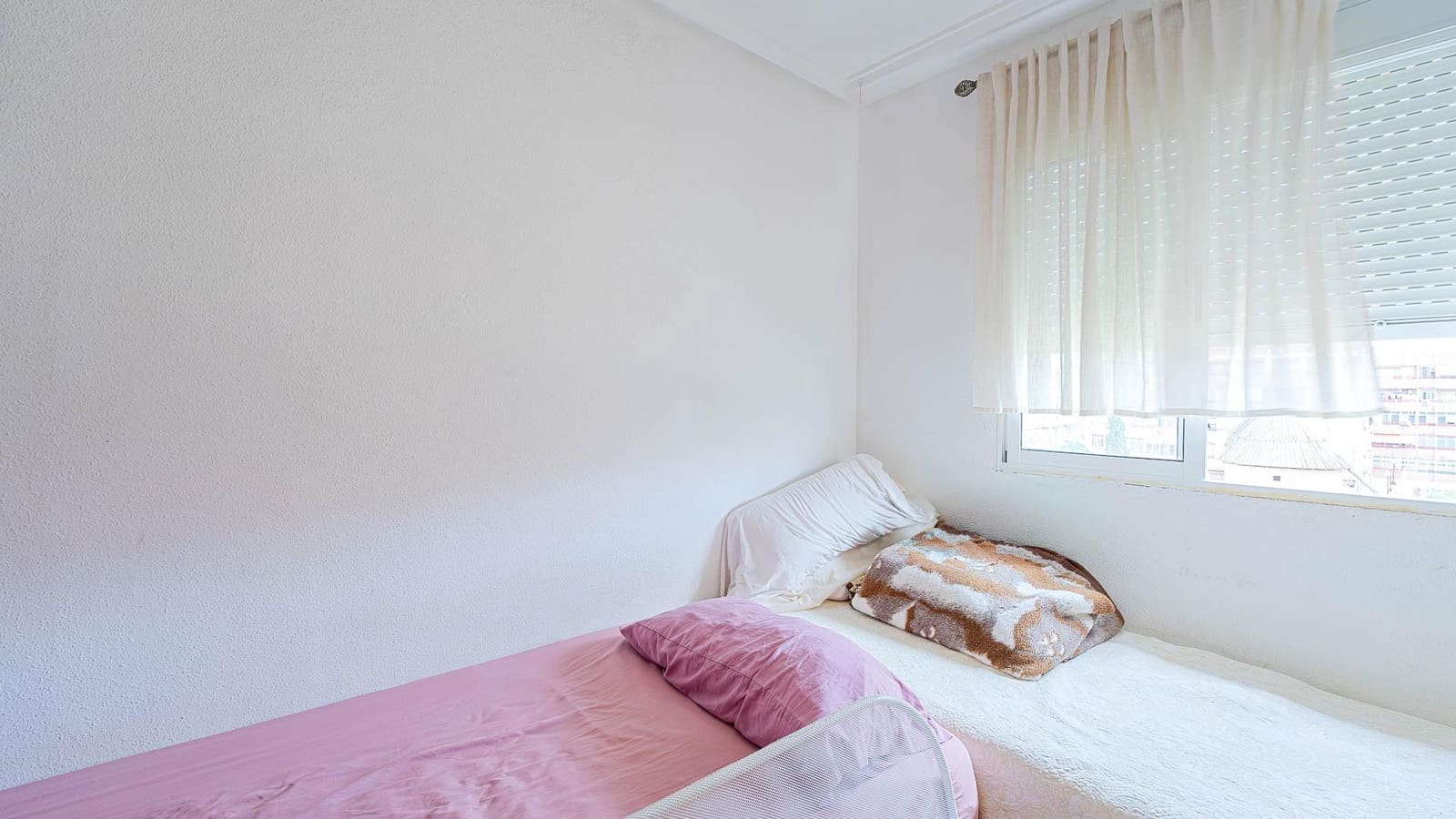 2 chambre Appartement à vendre à Torrevieja avec piscine - 99 999 € (Ref: 9975541)