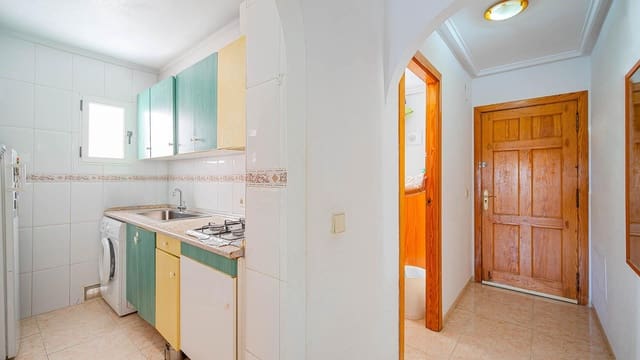 2 soverom Leilighet til salgs i Centro, Torrevieja med svømmebasseng - € 99 999 (Ref: 9975541)
