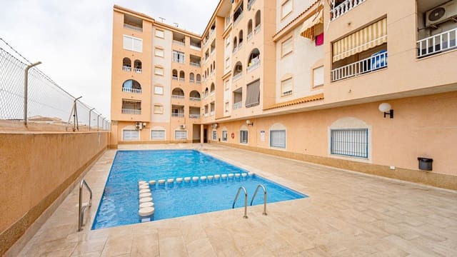 2 soverom Leilighet til salgs i Centro, Torrevieja med svømmebasseng - € 99 999 (Ref: 9975541)