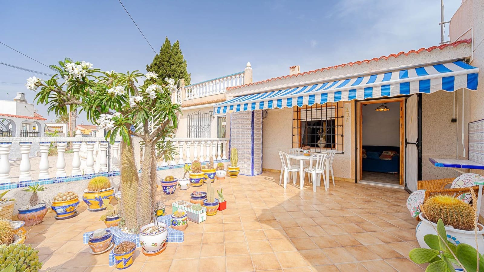 2 chambre Villa/Maison Mitoyenne à vendre à Torrevieja - 109 999 € (Ref: 9975542)