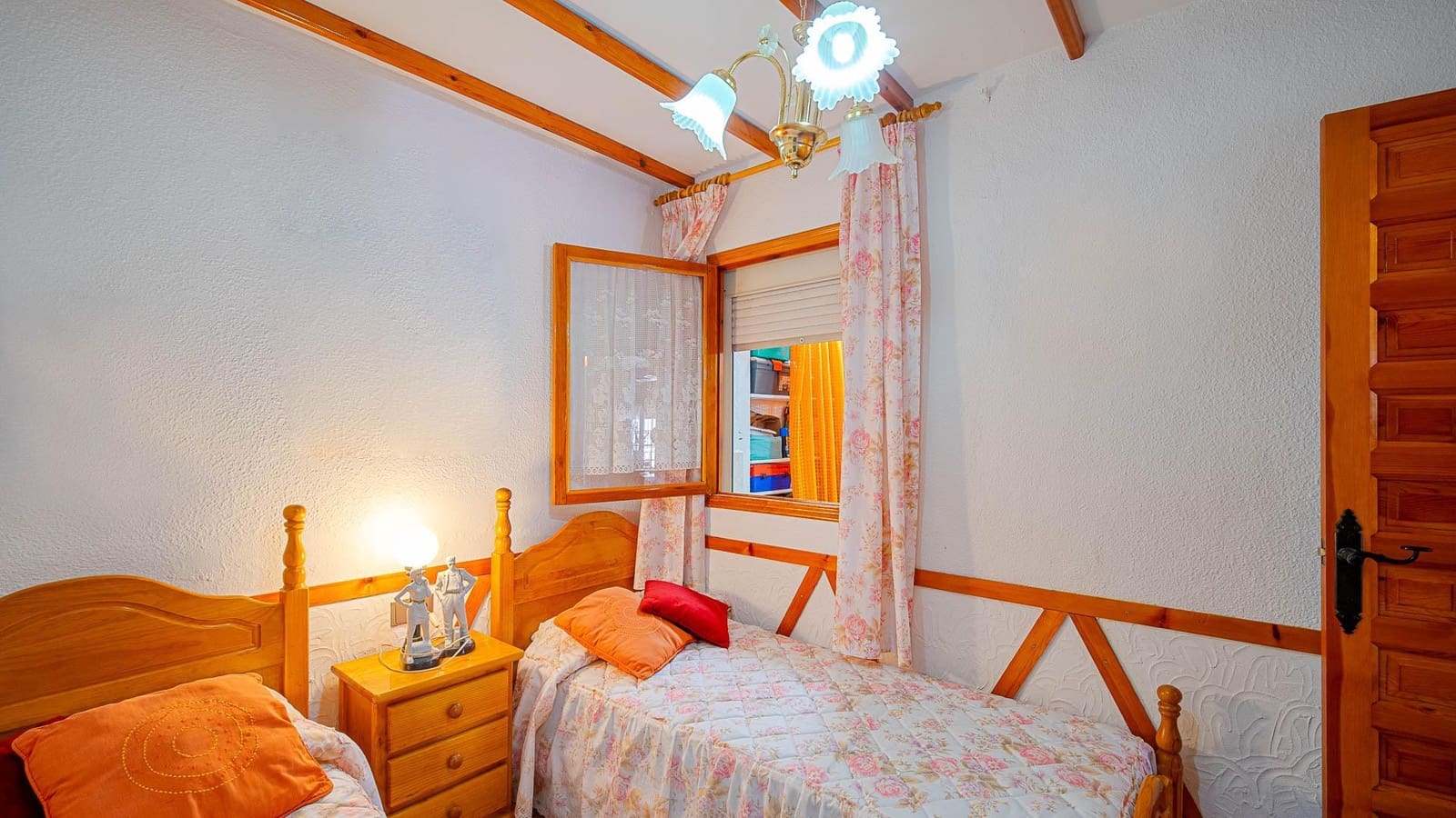 2 chambre Villa/Maison Mitoyenne à vendre à Torrevieja - 109 999 € (Ref: 9975542)
