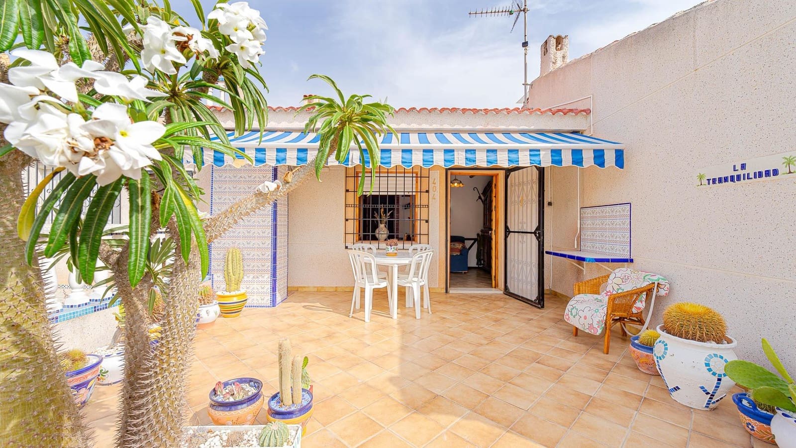 2 chambre Villa/Maison Mitoyenne à vendre à Torrevieja - 109 999 € (Ref: 9975542)