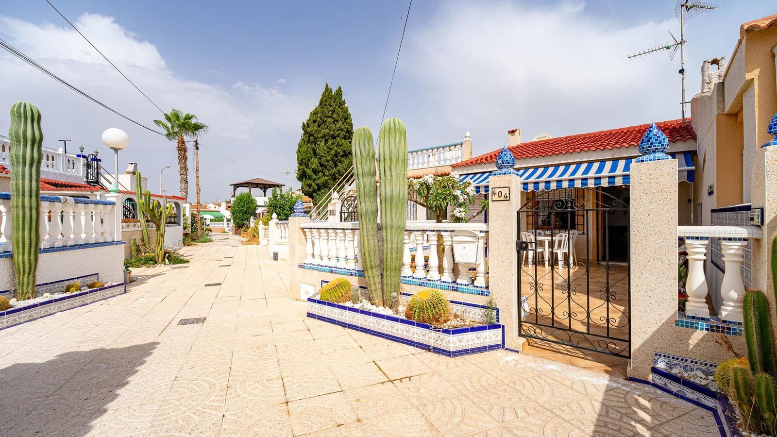 2 chambre Villa/Maison Mitoyenne à vendre à Torrevieja - 109 999 € (Ref: 9975542)