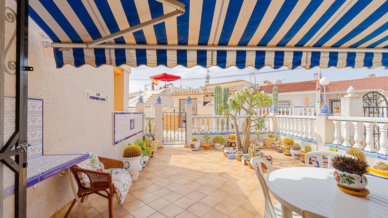 2 chambre Villa/Maison Mitoyenne à vendre à Torrevieja - 109 999 € (Ref: 9975542)