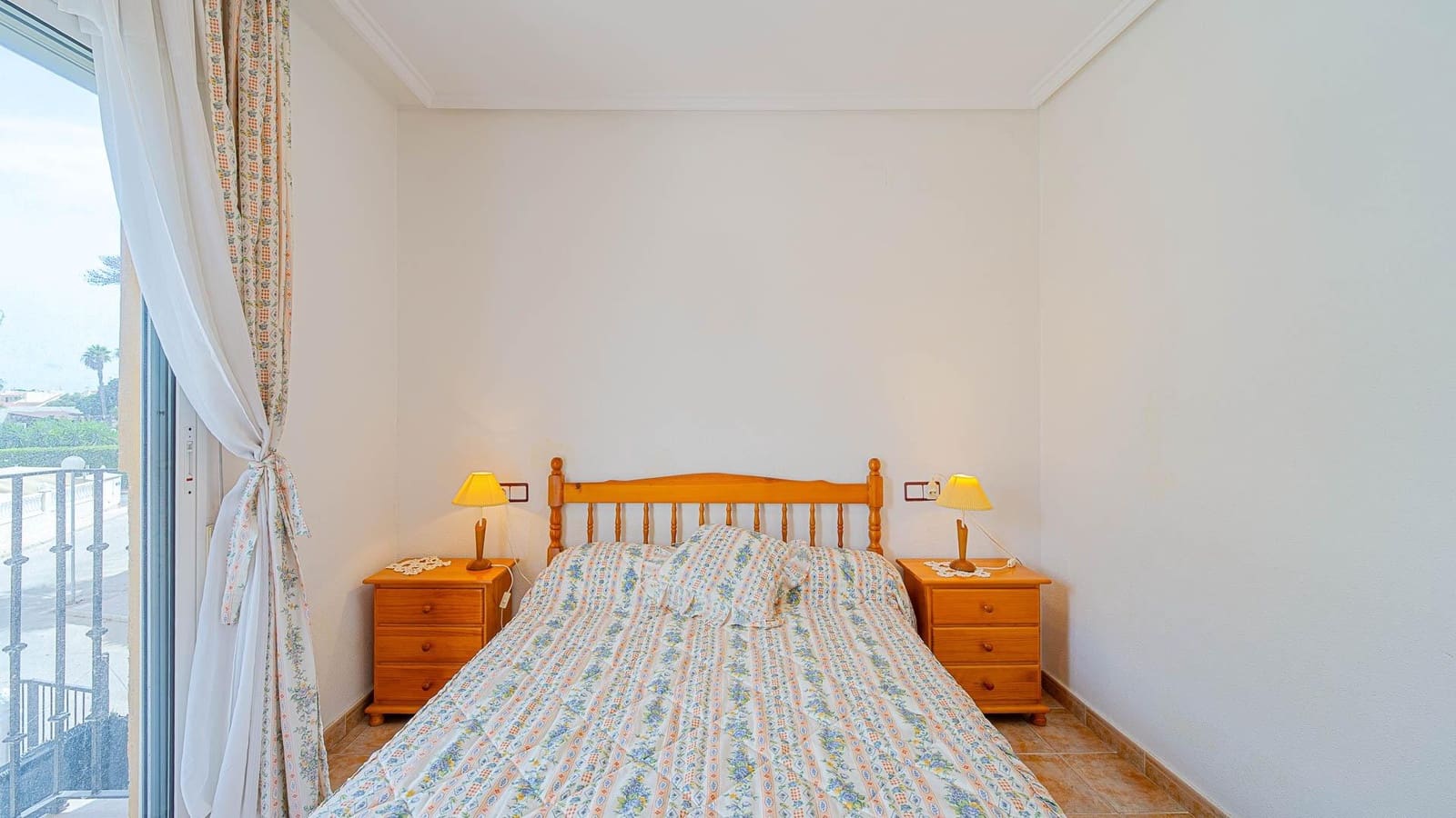 2 makuuhuone Huoneisto myytävänä paikassa Torrevieja mukana uima-altaan - 144 999 € (Ref: 9975560)