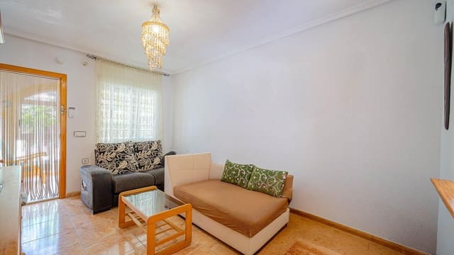 2 soveværelse Rækkehus til salg i El Limonar, Torrevieja med swimmingpool - € 149.900 (Ref: 9986962)