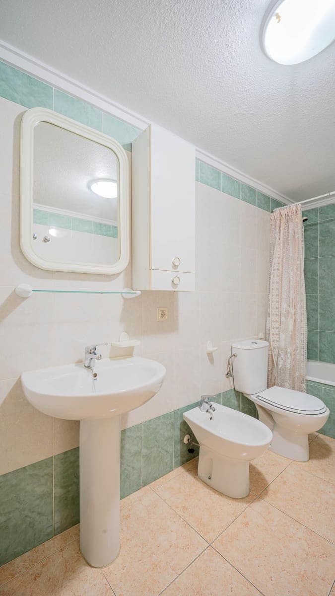 3 soveværelse Lejlighed til salg i Torrevieja med swimmingpool - € 134.999 (Ref: 9986963)