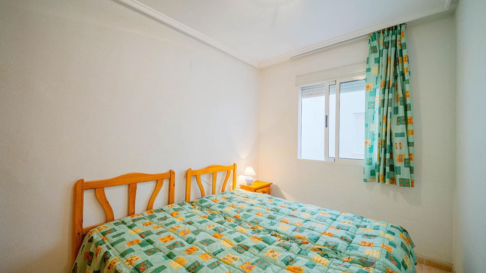 3 soveværelse Lejlighed til salg i Torrevieja med swimmingpool - € 134.999 (Ref: 9986963)