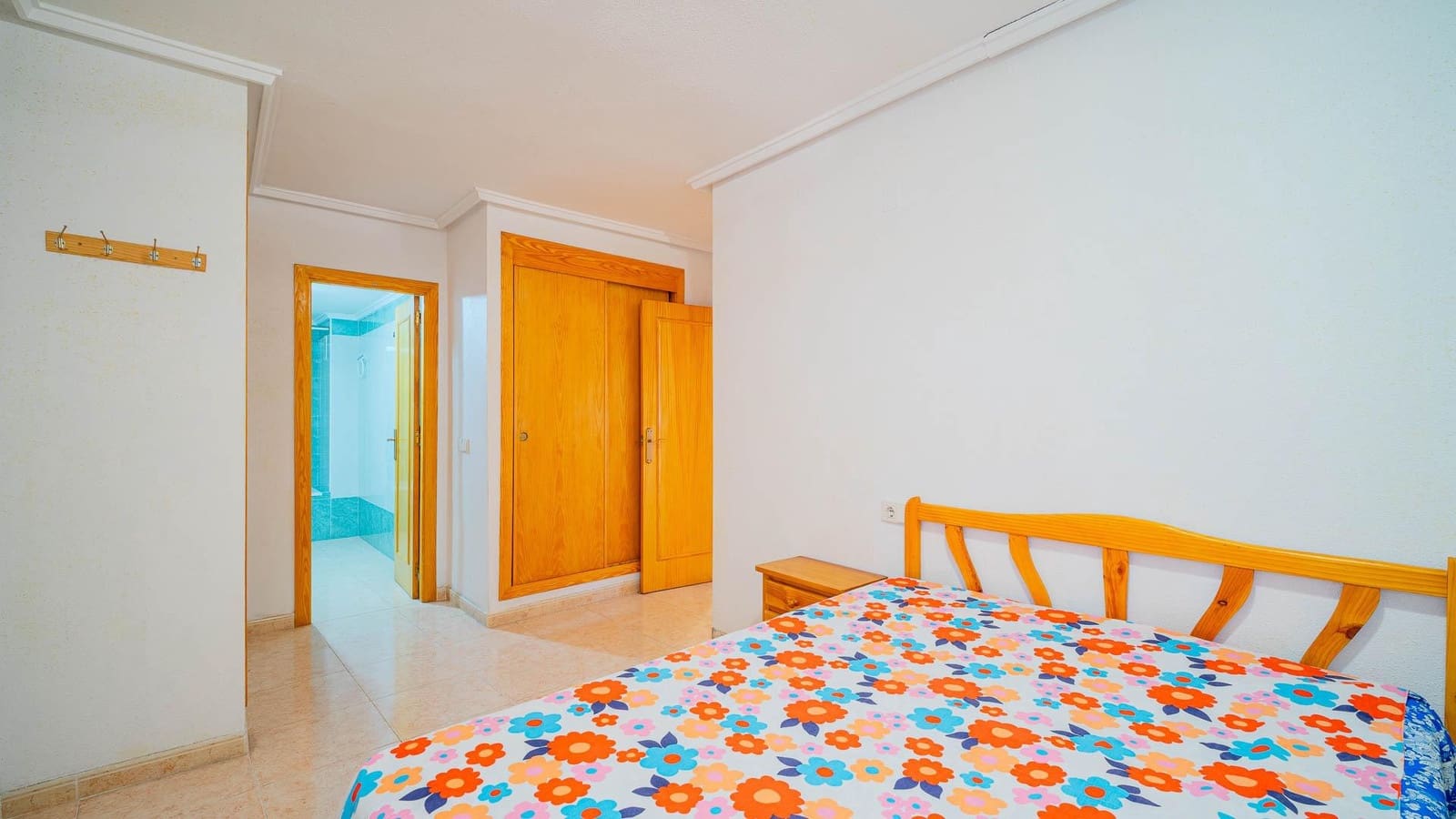 3 soveværelse Lejlighed til salg i Torrevieja med swimmingpool - € 134.999 (Ref: 9986963)